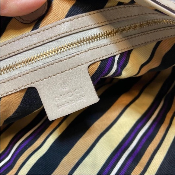 Gucci Gold-Tone Beige Shoulder Bag - Picture 13 of 16
